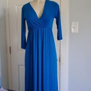 Elegant Tea V-Neck Dress  Mother Tree